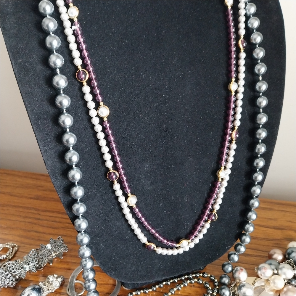 Silver and Gray Statement Jewelry Lot - Picture 9 of 14